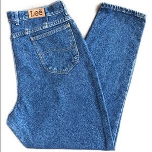 Vintage 90’s Lee high rise mom jeans